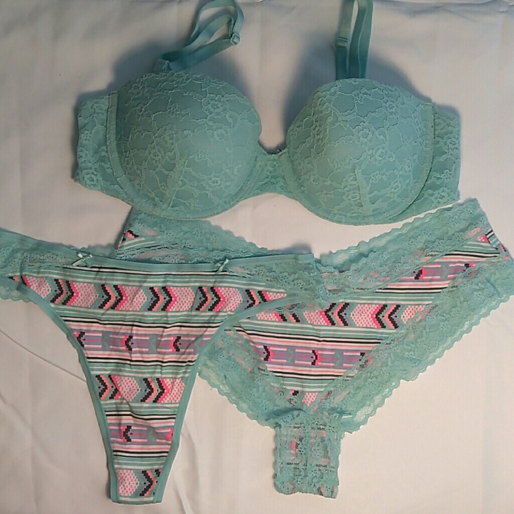 VS Bra & Panty Set